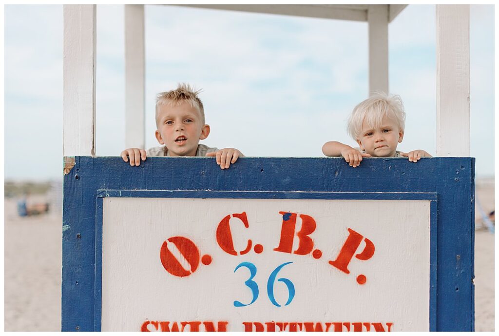 Jersey Shore Brothers pose for family photos at the beach in New Jersey